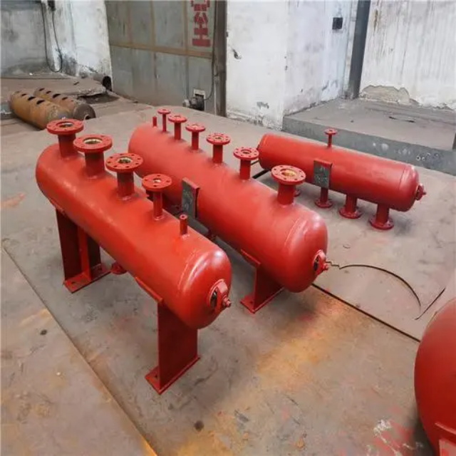 兰山分集水器安装高度